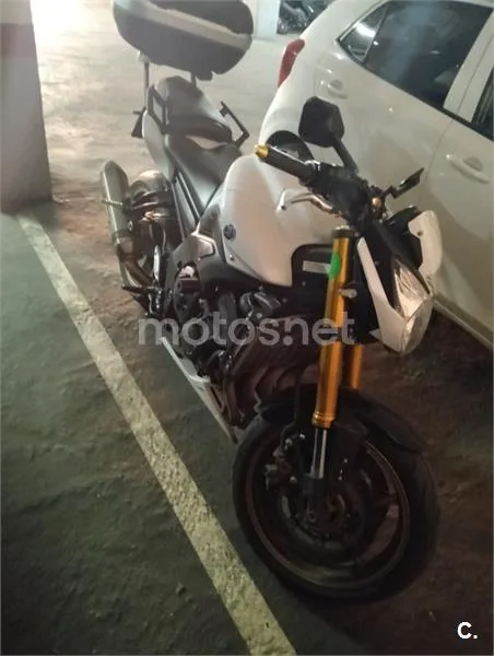 Yamaha FZ8 N – Vista 4