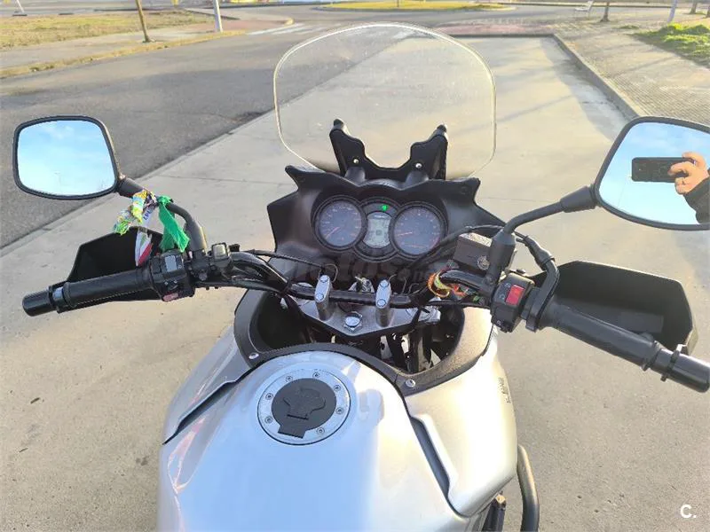 Suzuki V-Strom 650 – Vista 8