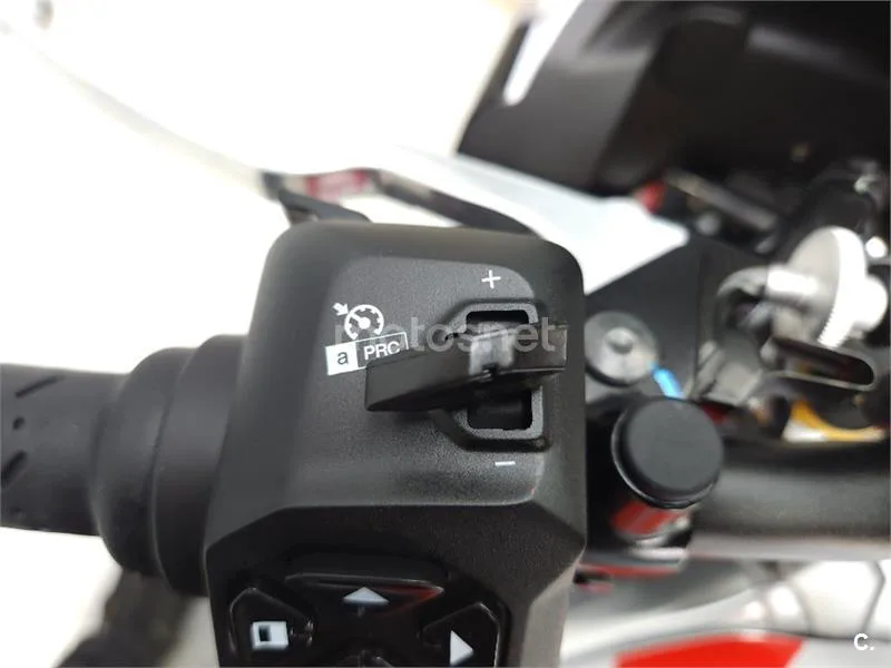 Aprilia Tuono V4 1100 Factory – Vista 17