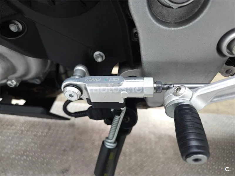 Aprilia Tuono V4 1100 Factory – Vista 18