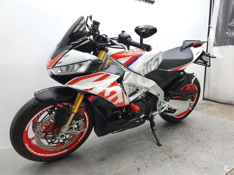 Aprilia Tuono V4 1100 Factory – Vista 23