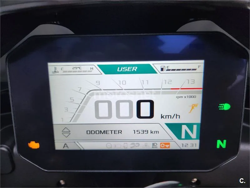 Aprilia Tuono V4 1100 Factory – Vista 8