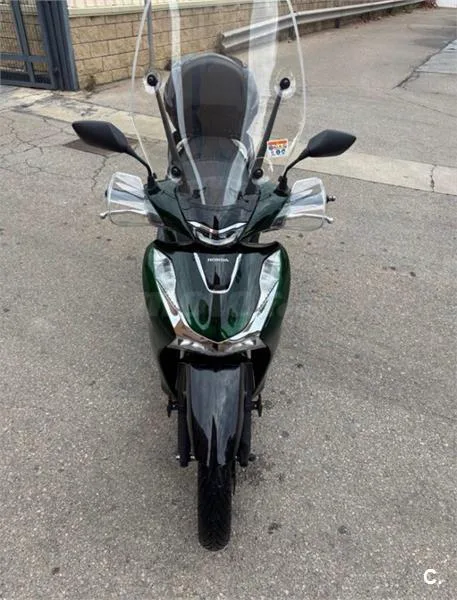 Honda SH125i – Vista 3