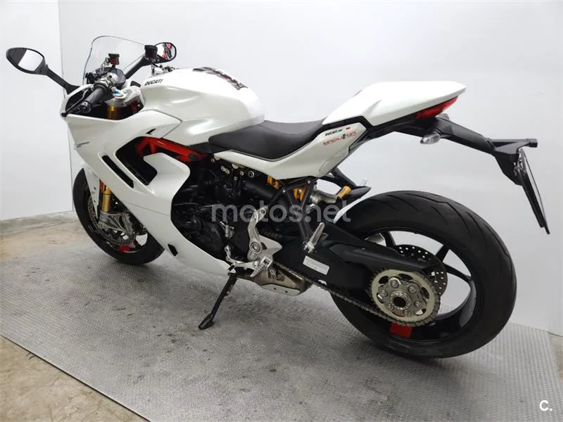 Ducati SuperSport – Vista 19