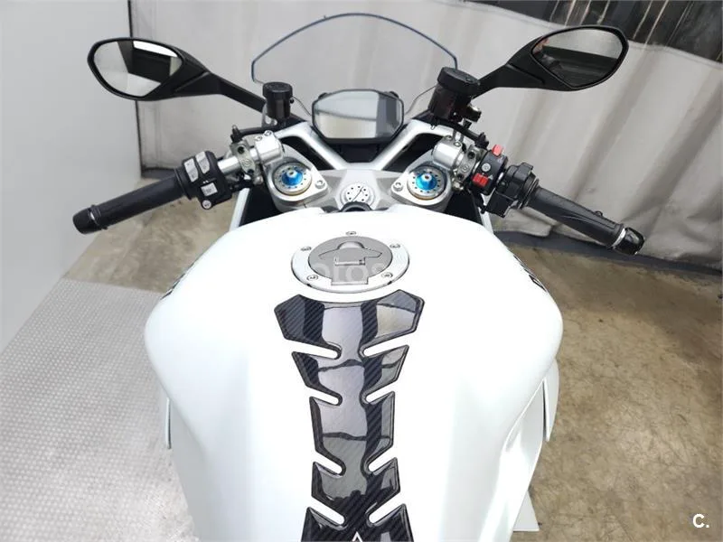 Ducati SuperSport – Vista 7