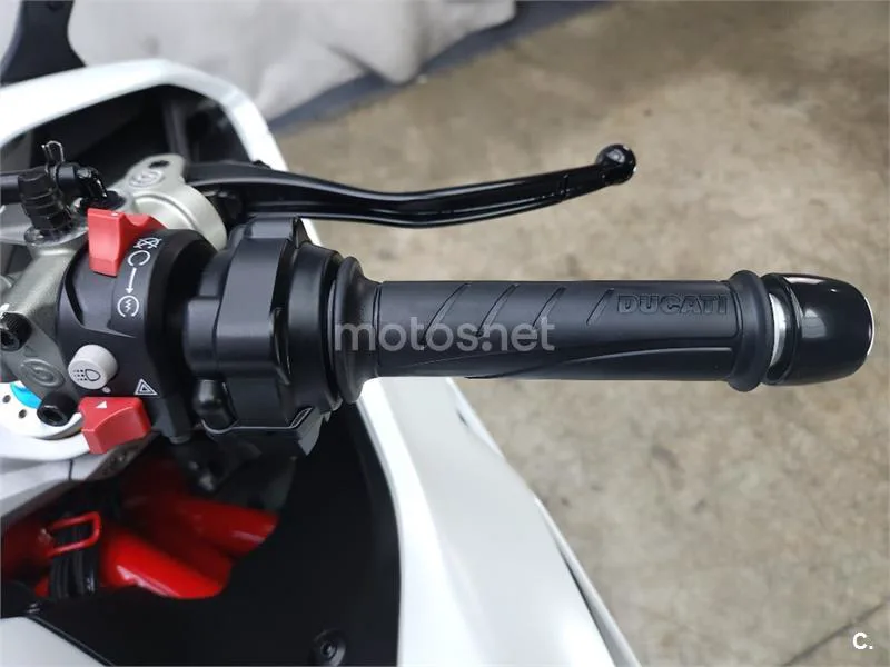 Ducati SuperSport – Vista 10