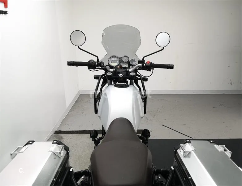 Royal Enfield Himalayan 410 – Vista 7