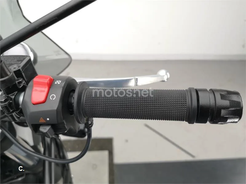 Royal Enfield Himalayan 410 – Vista 8