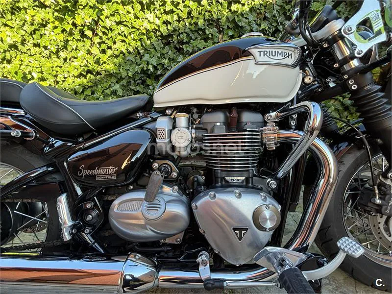 Triumph Bonneville Speedmaster – Vista 3