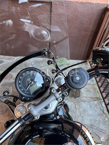Triumph Bonneville Speedmaster – Vista 7