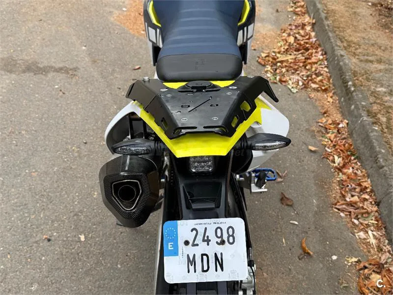 Husqvarna 701 Enduro – Vista 2
