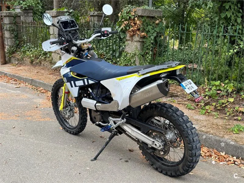 Husqvarna 701 Enduro – Vista 4