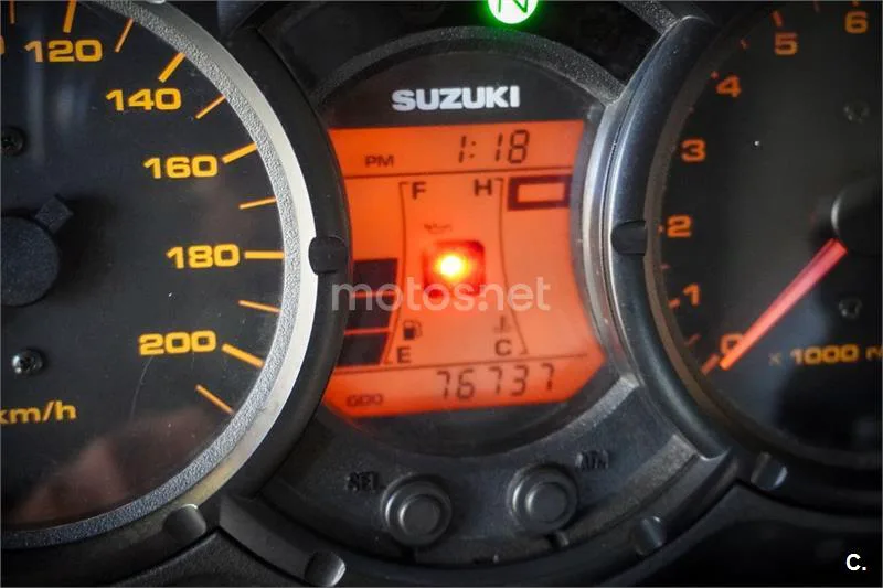 Suzuki V-Strom 650 – Vista 15