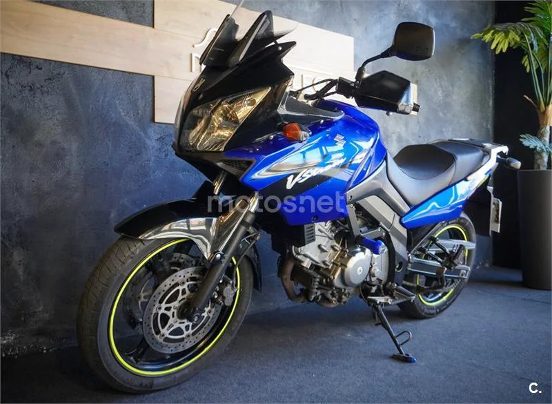 Suzuki V-Strom 650 – Vista 10