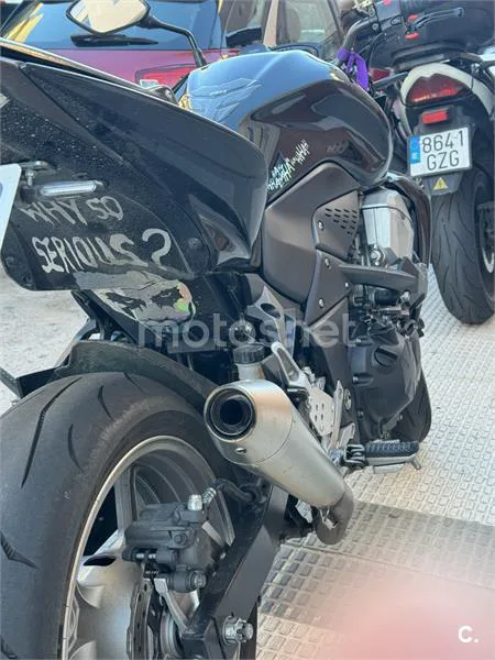 Kawasaki Z 750 – Vista 5