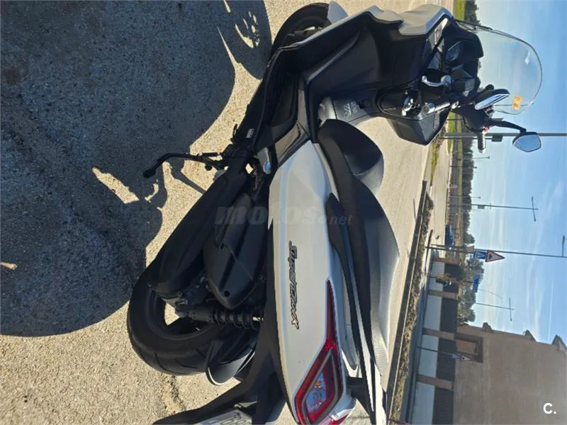 Kymco Super Dink 125 – Vista 5