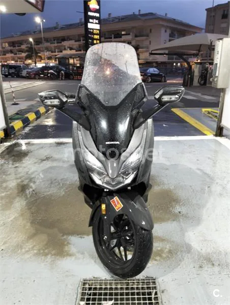 Honda Forza 125 – Vista 3