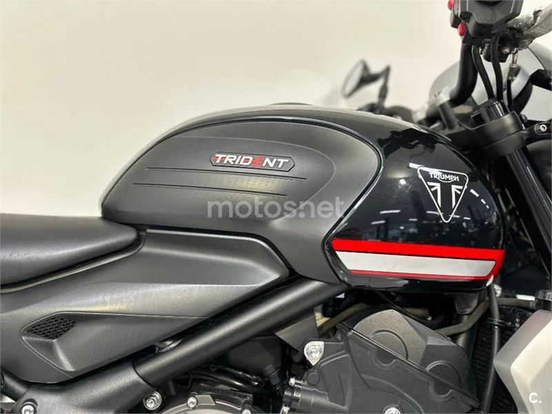 Triumph Trident 660 – Vista 12
