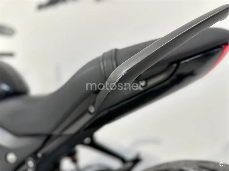 Triumph Trident 660 – Vista 30