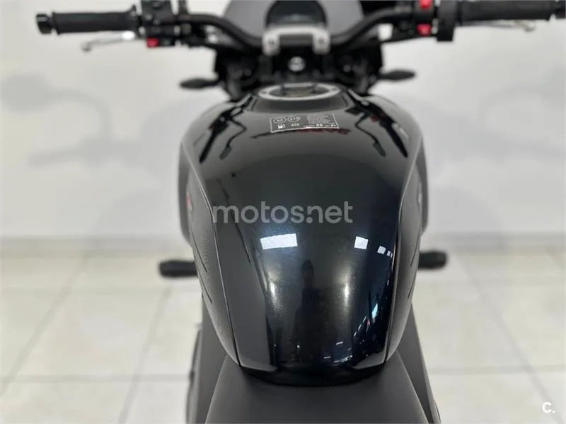 Triumph Trident 660 – Vista 7