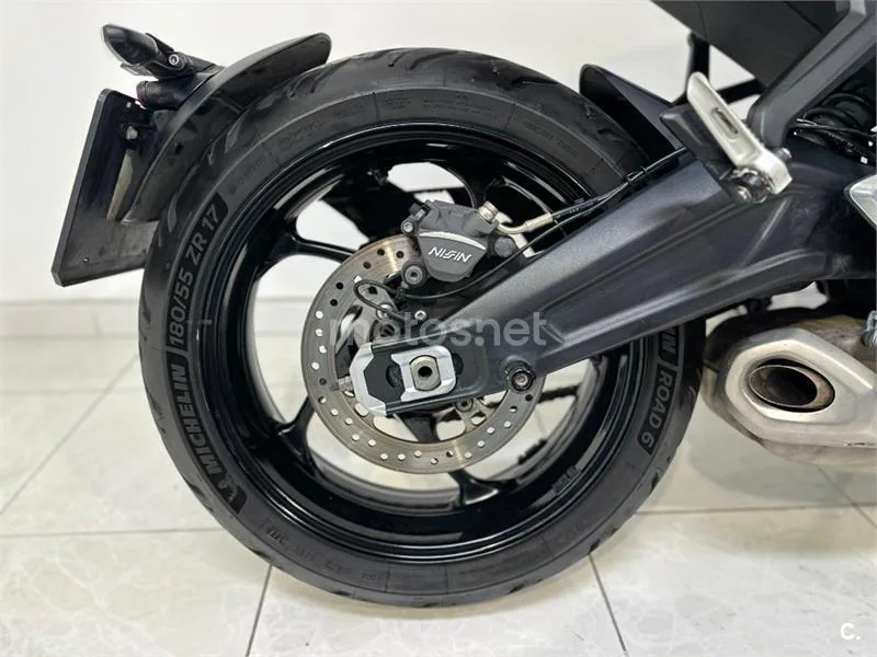 Triumph Trident 660 – Vista 8