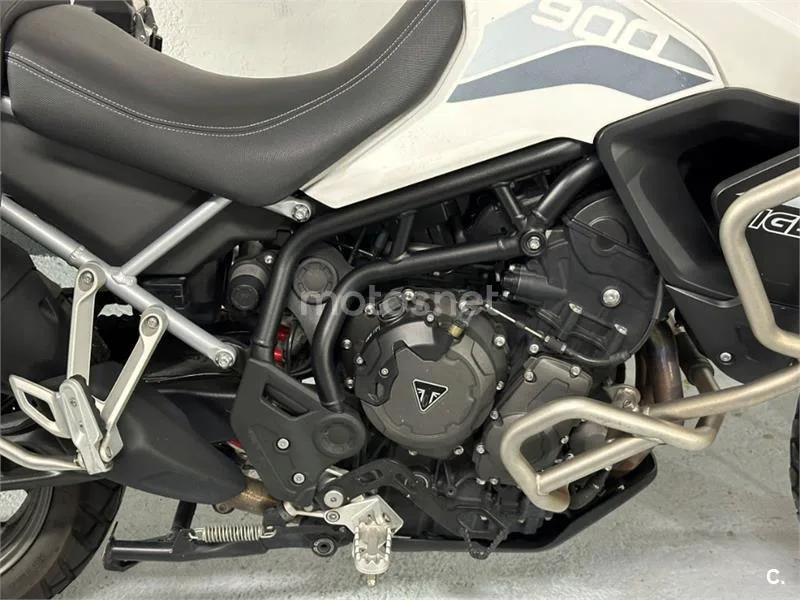 Triumph Tiger 900 – Vista 14