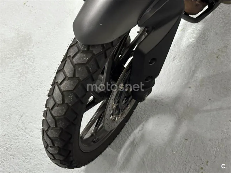 Triumph Tiger 900 – Vista 19