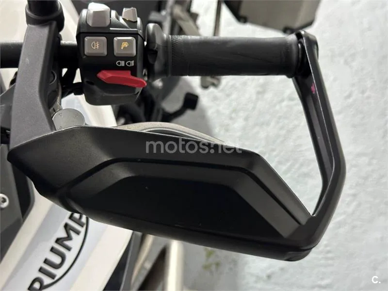 Triumph Tiger 900 – Vista 26