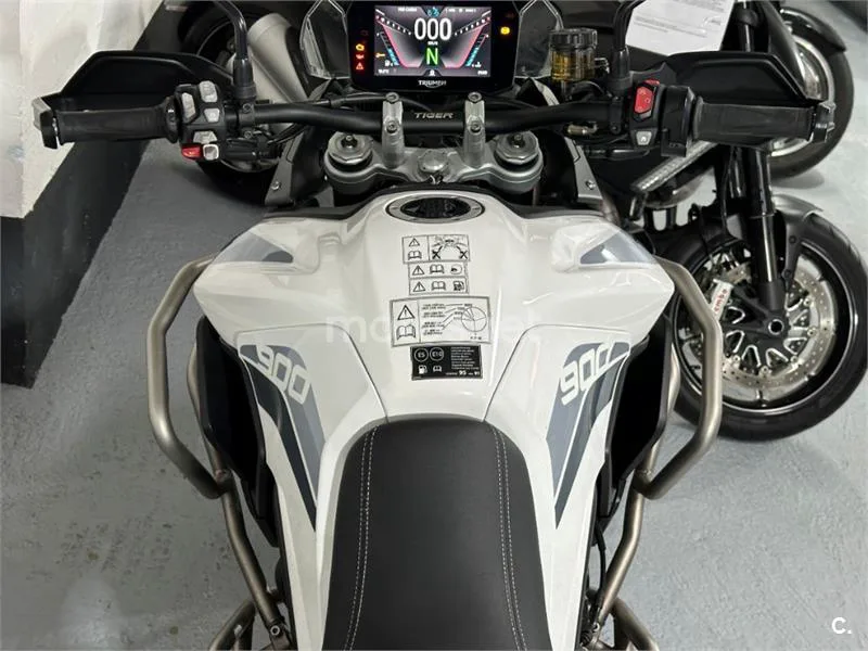 Triumph Tiger 900 – Vista 9