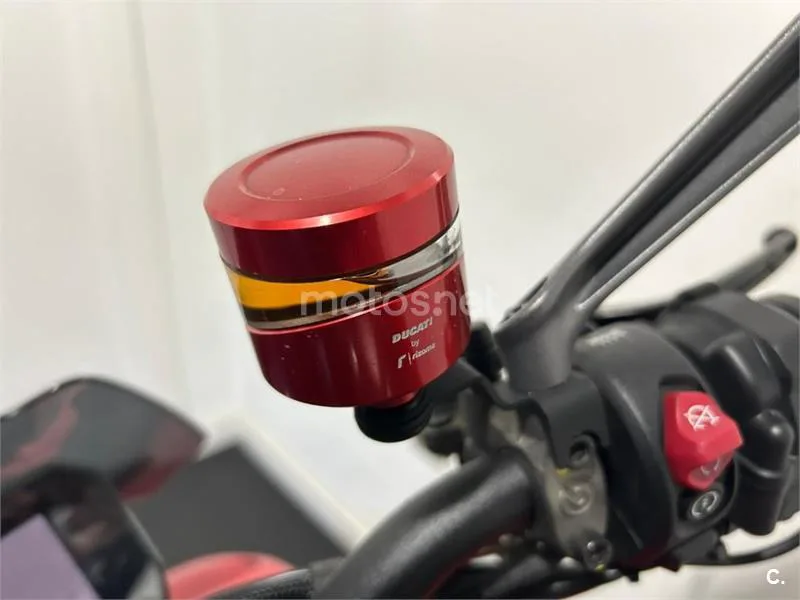 Ducati Streetfighter V4 – Vista 8