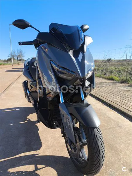 Yamaha XMAX 300 – Vista 4