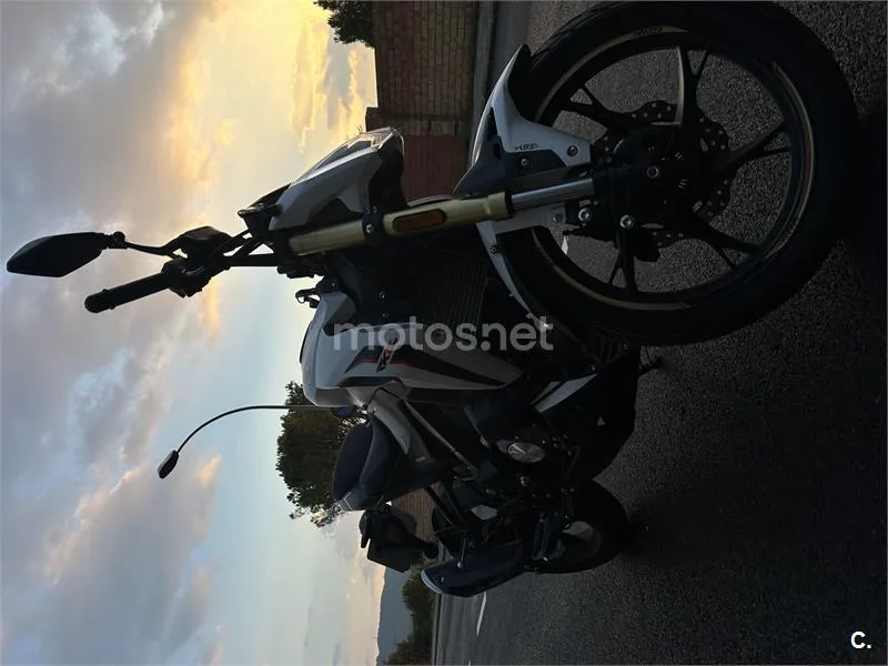 Keeway RKF 125 – Vista 4