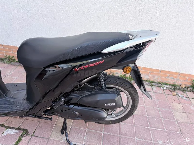 Honda Vision – Vista 10