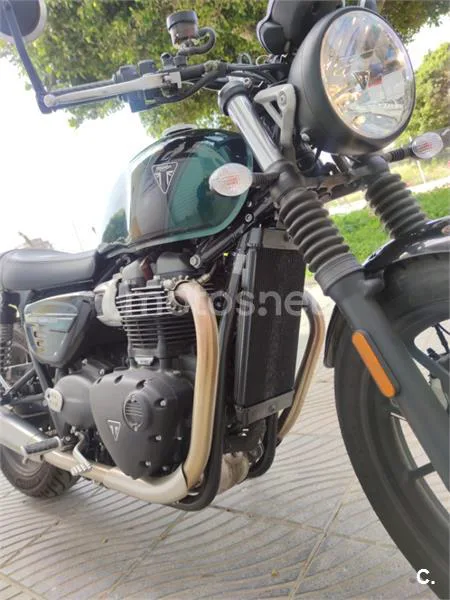 Triumph Speed Twin 900 – Vista 11