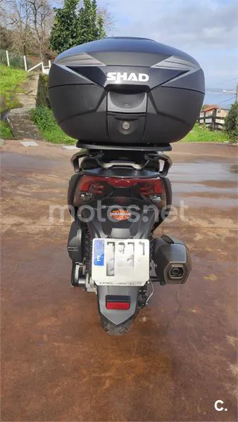 Kymco X-Town CT 300 – Vista 4