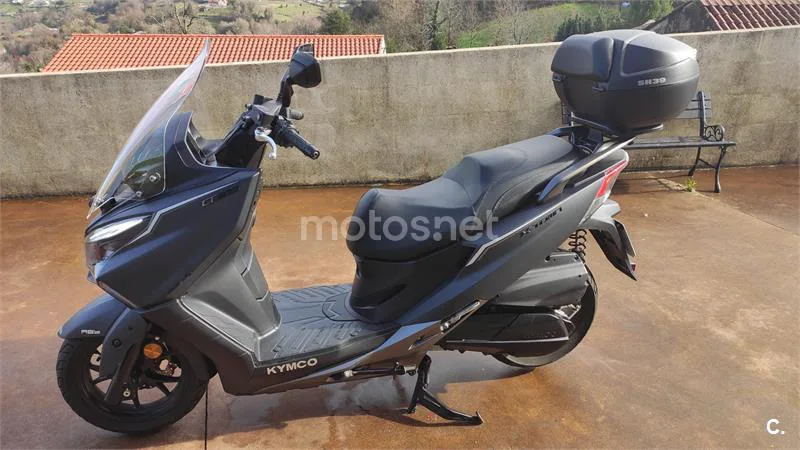 Kymco X-Town CT 300 – Vista 8