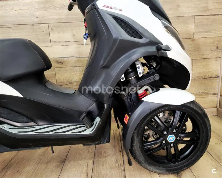 Piaggio MP3 – Vista 11