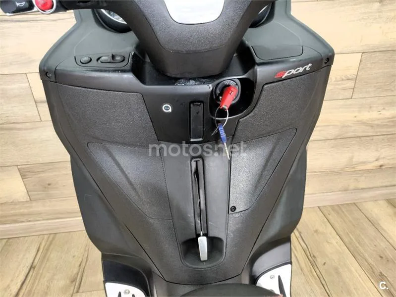 Piaggio MP3 – Vista 18