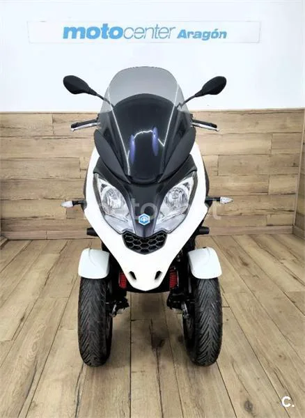 Piaggio MP3 – Vista 6