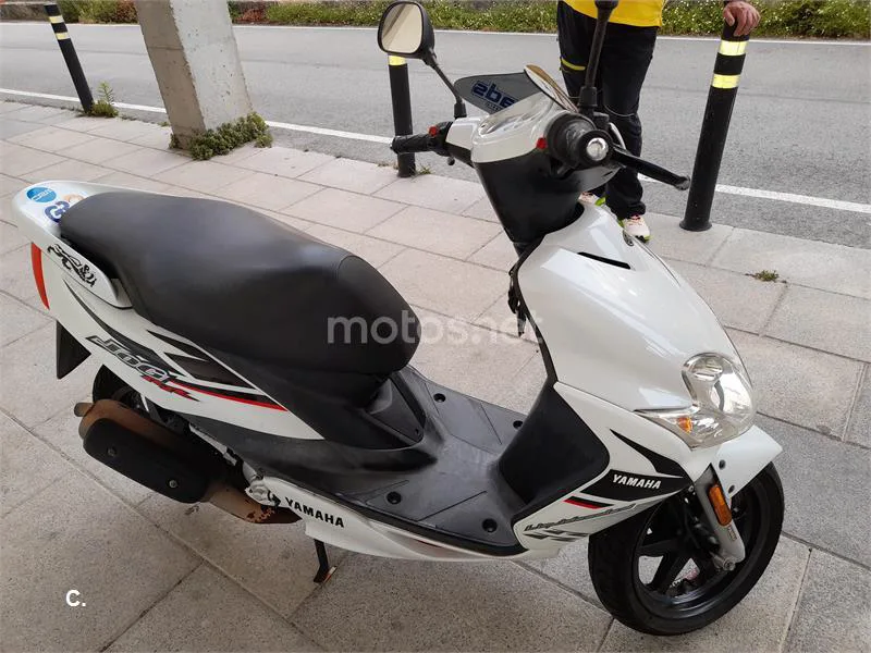 Yamaha Jog 50 R – Vista 4
