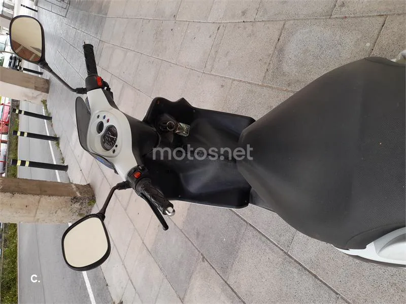 Yamaha Jog 50 R – Vista 5