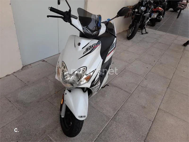Yamaha Jog 50 R – Vista 6
