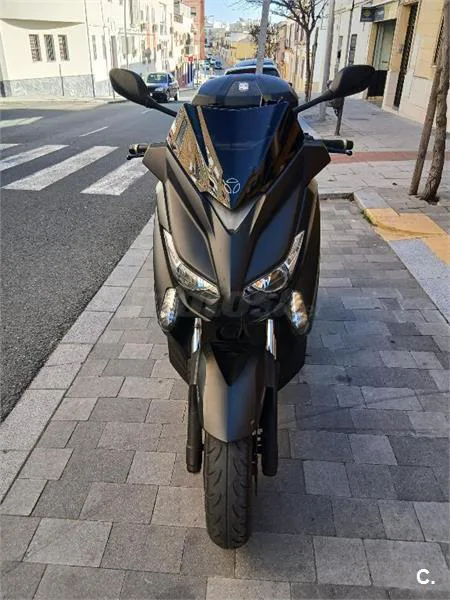 Yamaha XMAX 400 – Vista 2