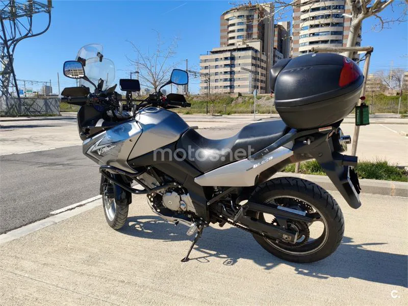 Suzuki V-Strom 650 – Vista 14