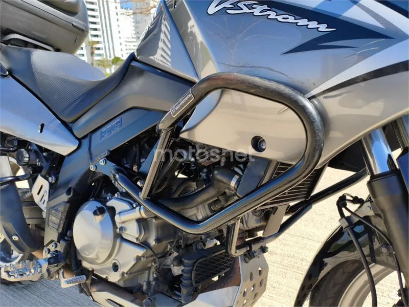 Suzuki V-Strom 650 – Vista 8