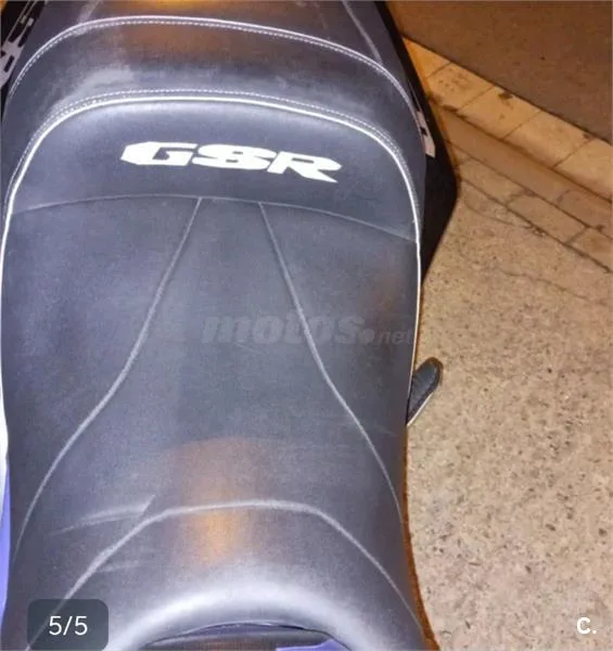 Suzuki GSR 600 – Vista 3