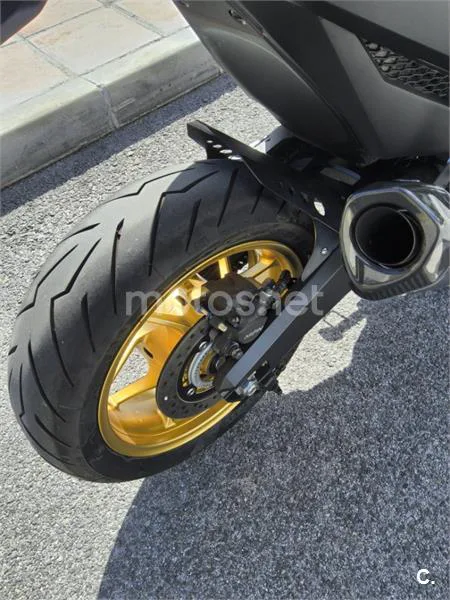 Honda Forza 750 – Vista 6