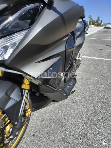Honda Forza 750 – Vista 9