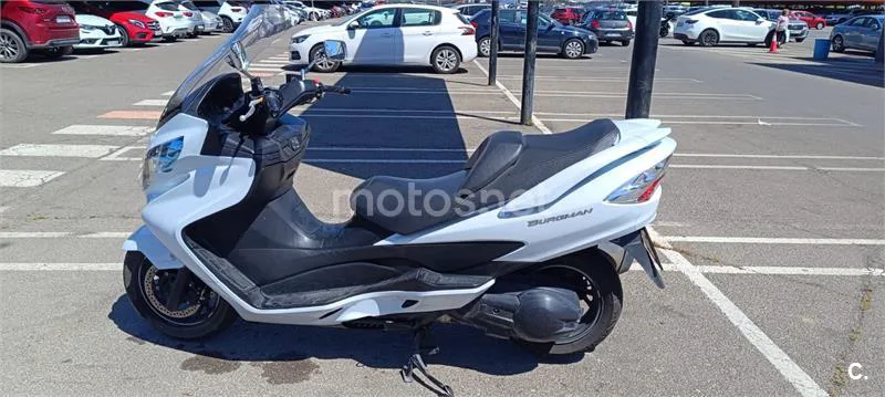 Suzuki Burgman 400 – Vista 2