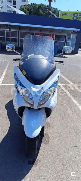 Suzuki Burgman 400 – Vista 3